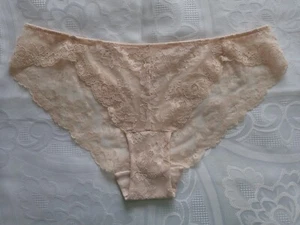 ELLE MacPHERSON Intimates, Bikini in Size M, Colour in Cream - Picture 1 of 2