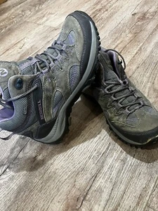 Woman’s 8.5 Merrell Hiking Boots Purple And Gray - Picture 1 of 7
