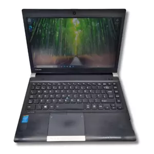 Toshiba PORTEGE R30-A-19D Intel i5-4310M 4th Gen 8GB DDR3 RAM 128GB SSD WIN 10 - Picture 1 of 11