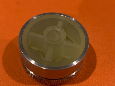 Amplificador estéreo integrado Sansui AU-7700 - Bonita perilla de equilibrio Foto 1 de 4