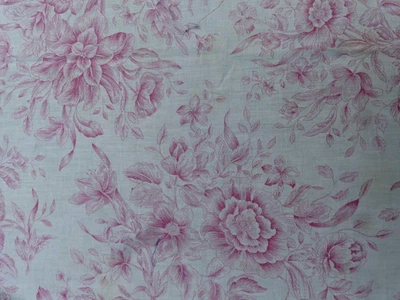 ANCIEN TISSU VINTAGE FRENCH FABRIC FLEURS BON ETAT COUPON TISSUS ROSES PASTELLES - Photo 1/4