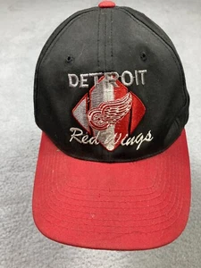 Vintage Detroit Red Wings Mens Snapback Cap Hat Red Black CCM Hockey NHL - Picture 1 of 9