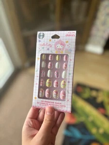 Claire's HELLO KITTY Girls' Press-On Nails (Easter/ Spring) NEW - Picture 1 of 2