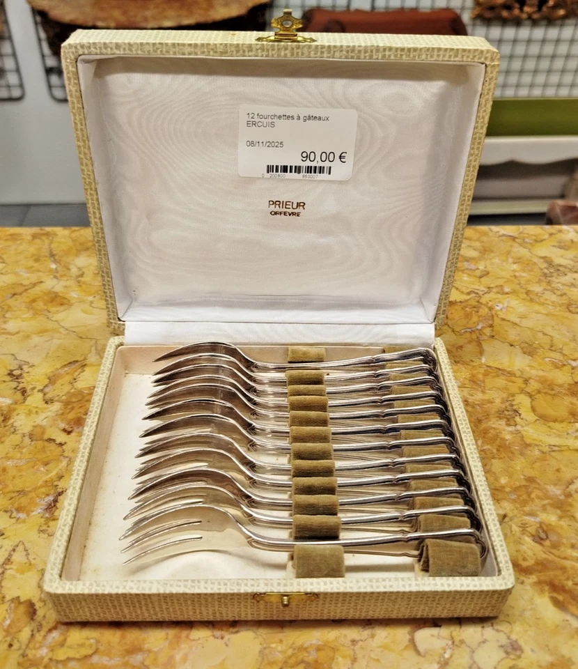 ERCUIS Lot 12 FOURCHETTES a GATEAUX Metal Argente Art Table Couverts 9MAG 08/11 - Photo 1/4
