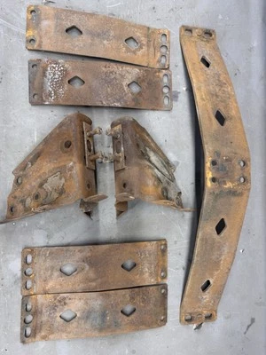 Soportes de montaje de impacto para parachoques delantero Chevy Vega 1974-1979 OE GT Cosworth Foto 1 de 4