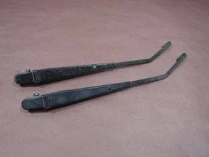 Jeep Wrangler TJ 97-06 Front Windshield Wiper Arm Pair 55155658 Free Ship - Picture 1 of 6