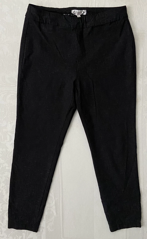 Pantalón capri Nanette Lepore negro cónico para mujer talla L cintura 30 entrepierna 25 tiro medio Foto 1 de 4