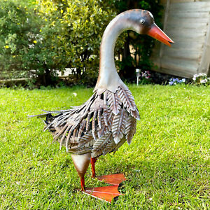 Metal Goose Garden Ornament Brown Metal Bird Sculpture Geese Lawn Statue Decor 