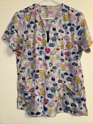 Divine Stretch Scrub Top Smiley Face Love Xoxo Bff Print 3 Pocket Wmn L - Image 1 of 4