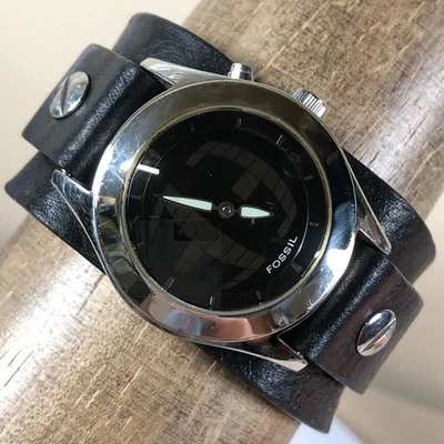 Reloj Fossil Big Tic Mujer Animado Cuero Negro Correa Cuarzo 32mm 6 1/2" Foto 1 de 4