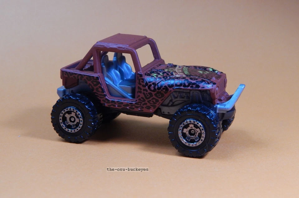 Matchbox 2010 suelto MBX 4X4 granate ladrillo rojo pantera rastreadores envío combinado Foto 1 de 1