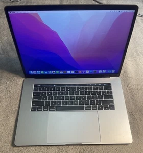 Touch Bar 2016 MLH32LL/A Apple MacBook Pro 15" i7 2,6GHz 16GB RAM 256GB SSD Spac - Bild 1 von 11