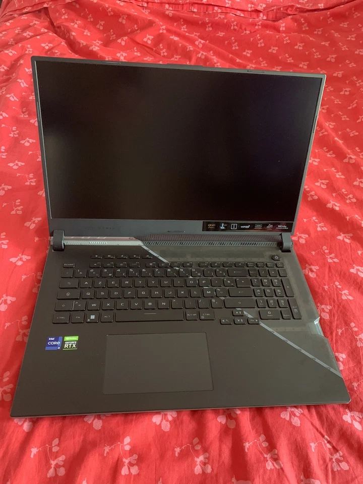 ASUS ROG STRIX SCAR 17 SE - RTX 3070 Ti - i9-12950HX - RAM 32 Go - QHD - Photo 1/4