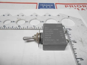 INTERRUPTOR AUTOMÁTICO DE PALANCA AIRPAX M39019/71-32 50 VOLTIOS/DC HERTZ NUEVO STOCK ANTIGUO - Imagen 1 de 2