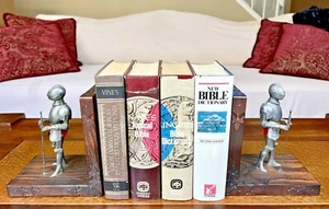 NAVE'S TOPICAL BIBLE, VINE'S,NEW BIBLE,UNGER'S Dictionary's (4) Hardcover Books - Picture 1 of 12