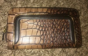 New Cromia Italian Leather Brown/Gold Zip Around Wallet - Picture 1 of 6