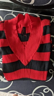 Yoki New With Tags Red Black V-neck Sweater Women's 1XL - Image 1 of 4