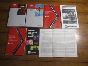 TOYOTA CAMRY 2025 OWNERS MANUAL KIT FREE SHIPPING - Picture 1 of 9