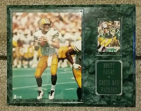 Green Bay Packers BRETT FAVRE #4 PLAQUE 15 X12 in Cover