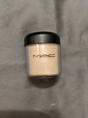 Mac make- up bundle - Image 1 of 4