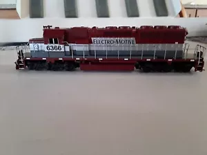 Athearn H0 SD40-2 (DCC) Diesel Locomotive, ELECTRO-MOTIVE # 6366 - Picture 1 of 4