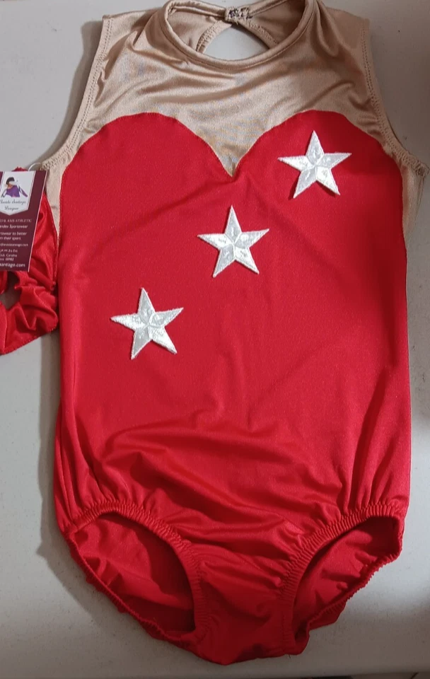 Leotardo de Gimnasia AMS Adulto Mediano AM Lycra Beige y Rojo con Cuello Alto Foto 1 de 2