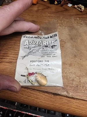 Vintage A Just Rite Minnow Frog Worm Adjustable Bait Rig New - Image 1 of 2