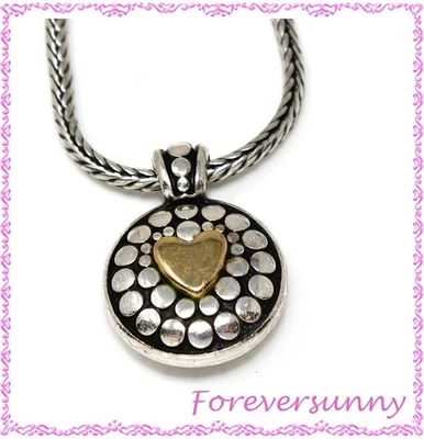 Collar colgante de dos tonos corazón templo Brighton Foto 1 de 4
