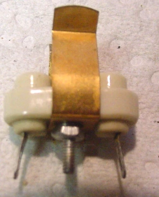 1 NOS Collins Radio HC-6U 1/2" Space Ceramic Quartz Crystal  Socket CCS-6 & Clip - Image 1 of 4