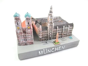 München Modell Poly Souvenir Bayern Germany Frauenkirche Marienplatz Rathaus - Bild 1 von 8