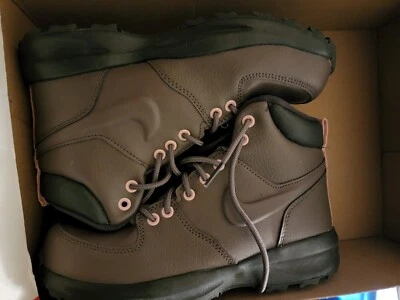 Nike Manoa (PS) Violet Ore/Grey/Pink Leather Girl's Boots - SZ 5 GS NEW WO BOX - Image 1 of 4