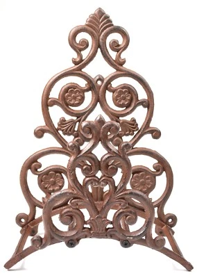 Cast Iron Garden Hose Holder Floral & Spade Pattern 13.25" Tall Outdoor Decor - Image 1 of 4