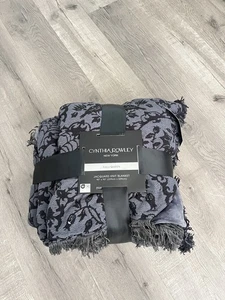 CYNTHIA ROWLEY Black Fillamore Damask Skull Halloween Queen Chenille Blanket - Picture 1 of 2