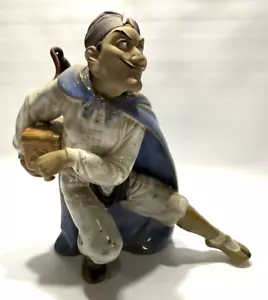 Rare NIHO 291 Asian Magician Thief Cape Clay Pottery Statue Figurine 8.75"x8"x6" - Picture 1 of 7