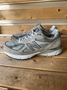 990v4 grey