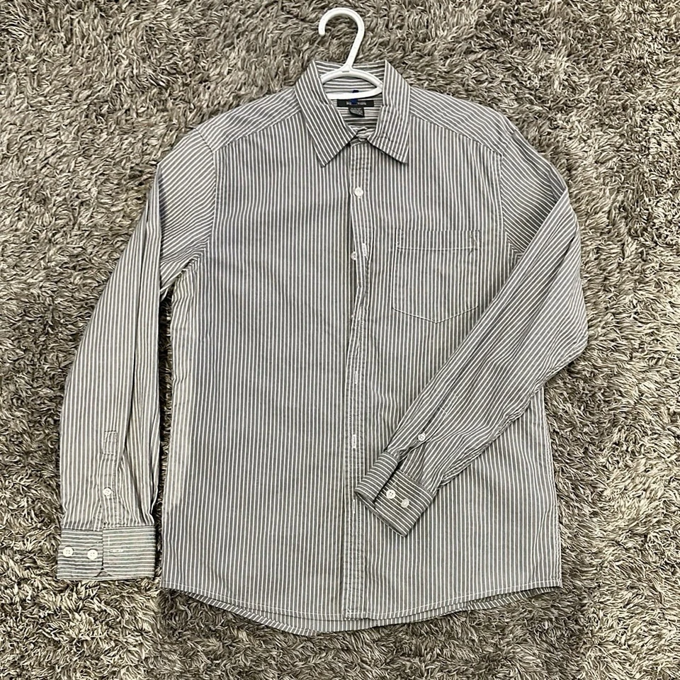 Kenneth Cole Reaction Gary Pin Stripe Men’s Button Down Shirt Size Small - Image 1 of 4