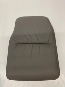 2005 2006 2007 Honda Odyssey 2nd Row Middle Jump Seat Cushion Lt. Gray Leather - Picture 1 of 8