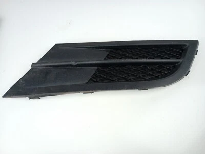 Оригинальная крышка противотуманной фары для переднего правостороннего пассажира Volkswagen Jetta 2015–2017 годов выпуска - Изображение 1 из 2