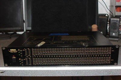 Yamaha Stereo Graphic Equalizer Model Q2031A Made in Japan 31 Band EQ 2 Channel - Image 1 of 4