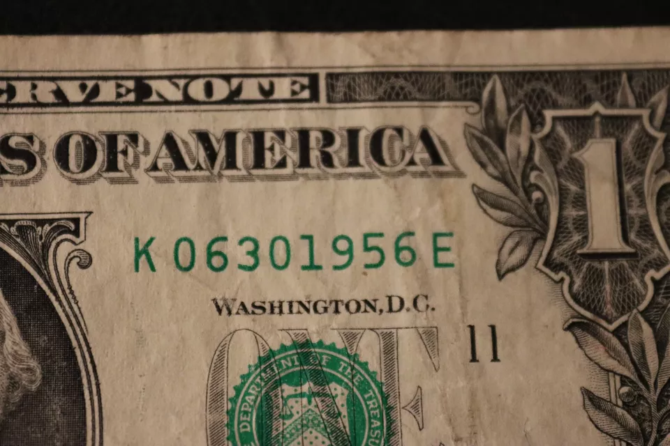 ONE DOLLAR FANCY BIRTHDAY/ANNIVERSARY NOTE [JUNE 30, 1956]  SN # K 06301956 E - Image 1 of 3