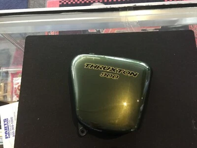 Triumph Thruxton 900 2015 cubierta lateral derecha panel guardabarros Foto 1 de 4