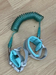 Anti-Lost Kids Tether-Reflective Wrist Link-6 ft Safety Wristband-GREAT SHAPE !! - Picture 1 of 1