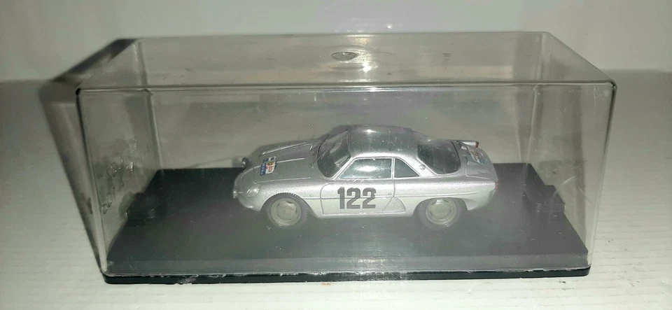 RENAULT ALPINE A 108 GRIGIO #122 REF.A 07 VEREM SCALA 1/43 - Immagine 1 di 3