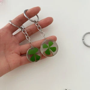 Green Lucky Four Leaf Clover Keychain Lucky Clover Glass Pendant Phone Strap - Photo 1/18