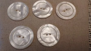 Vintage 35 cm LARGE White Mother Of Pearl MOP Shell SET of 5 Buttons - Picture 1 of 6
