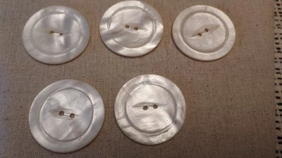 Vintage 35 cm LARGE White Mother Of Pearl MOP Shell SET of 5 Buttons - Image 1 of 4