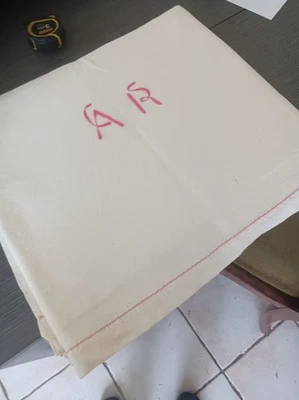 drap brodé, en lin avec monogramme 280 x 200 - Photo 1/3