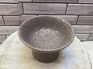 Signature❤️ Yoga cat screen embossed Elevated cat bowl Ancient Purple New - Picture 1 of 7