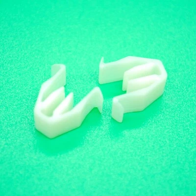 10 clips de moldura de parrilla de nailon para Chevrolet Equinox usados cambiar el faro Foto 1 de 4