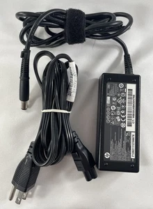HP 608425-002 19.5V 3.33A 65W Genuine Original AC Power Adapter Charger - Picture 1 of 2